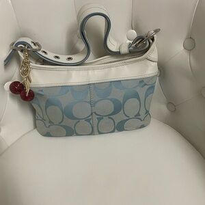 Light blue coach shoulder bag